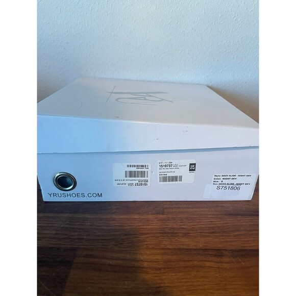 Stylish Black and Iridescent Women's Platform Shoes - Picture 11 of 13